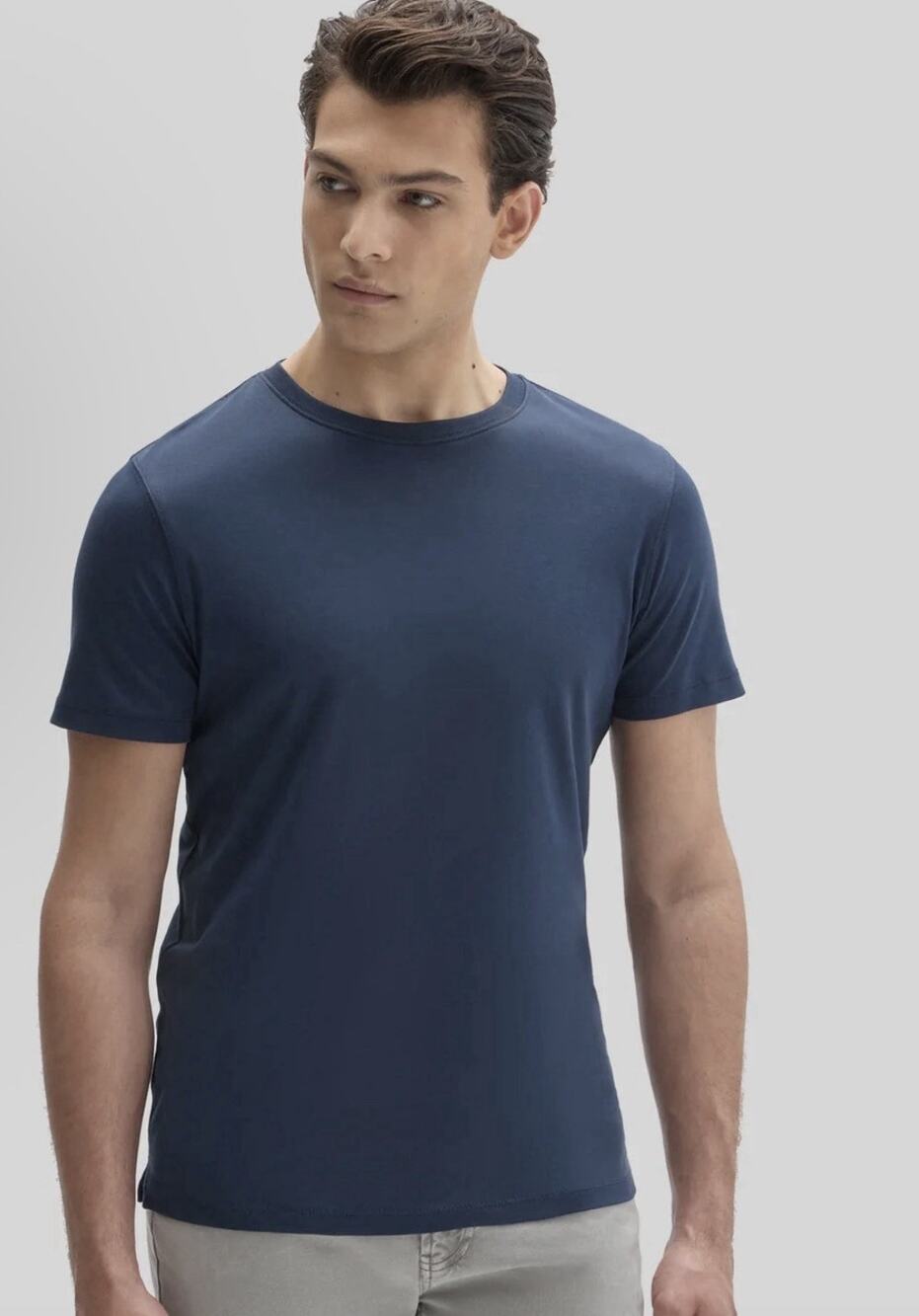 Robert Barakett Georgia SS Tshirt Size Large
